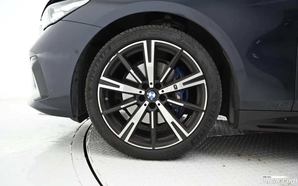 BMW 5 Series 530i xDrive M 2024 — миниатюра 2