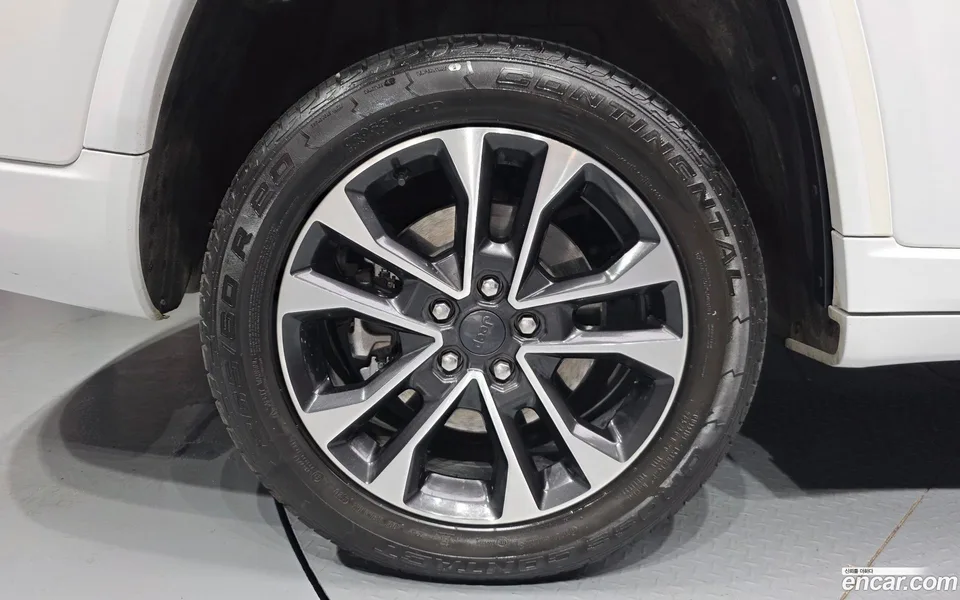 Jeep Grand Cherokee L 3.6 2022 — миниатюра 5