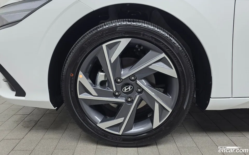 Hyundai Avante CN7 1.6 2026 — миниатюра 2