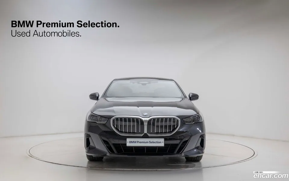 BMW 5 Series 523d M 2025 — миниатюра 3