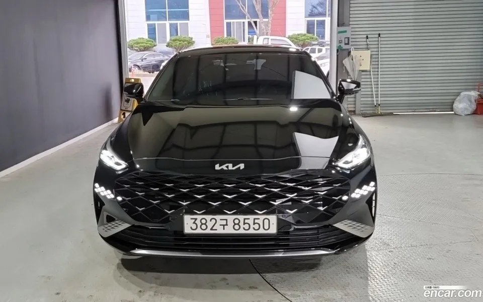 Kia K8 2.5 2WD 2022 — фото 1, купить с доставкой в Москву