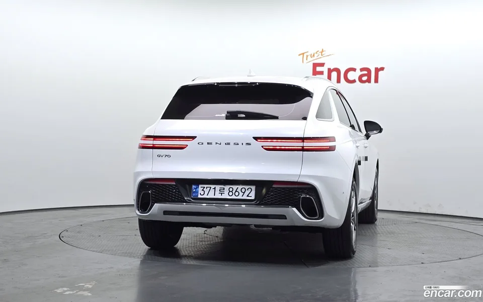 Genesis GV70 2.5T 2WD 2022 — миниатюра 4