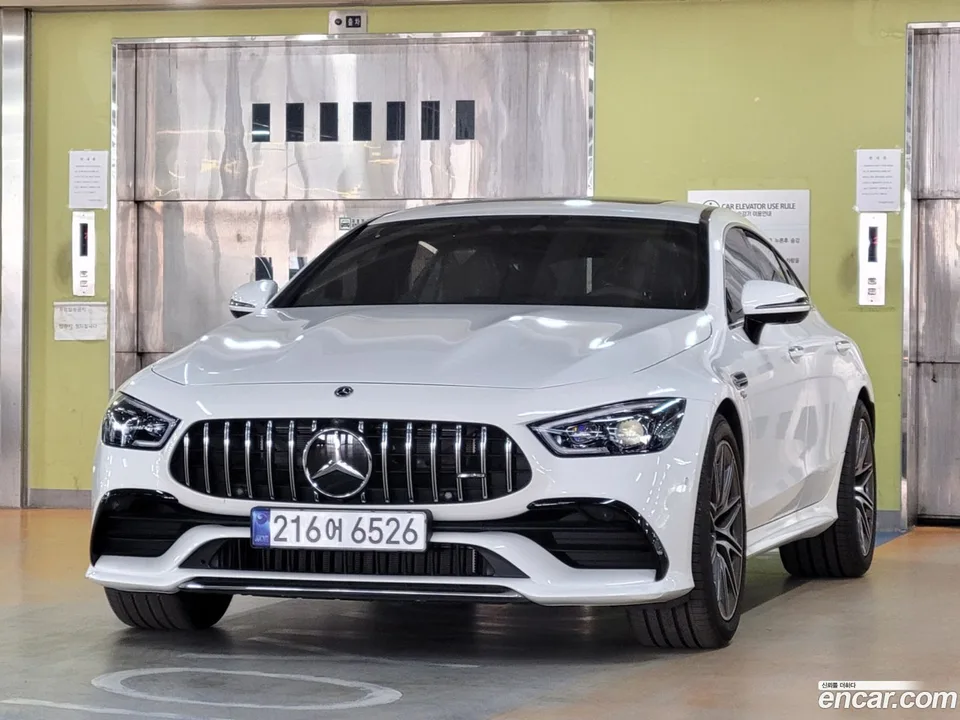Mercedes-Benz AMG GT 4 43 4MATIC+ 2023 — фото 1, купить с доставкой в Москву