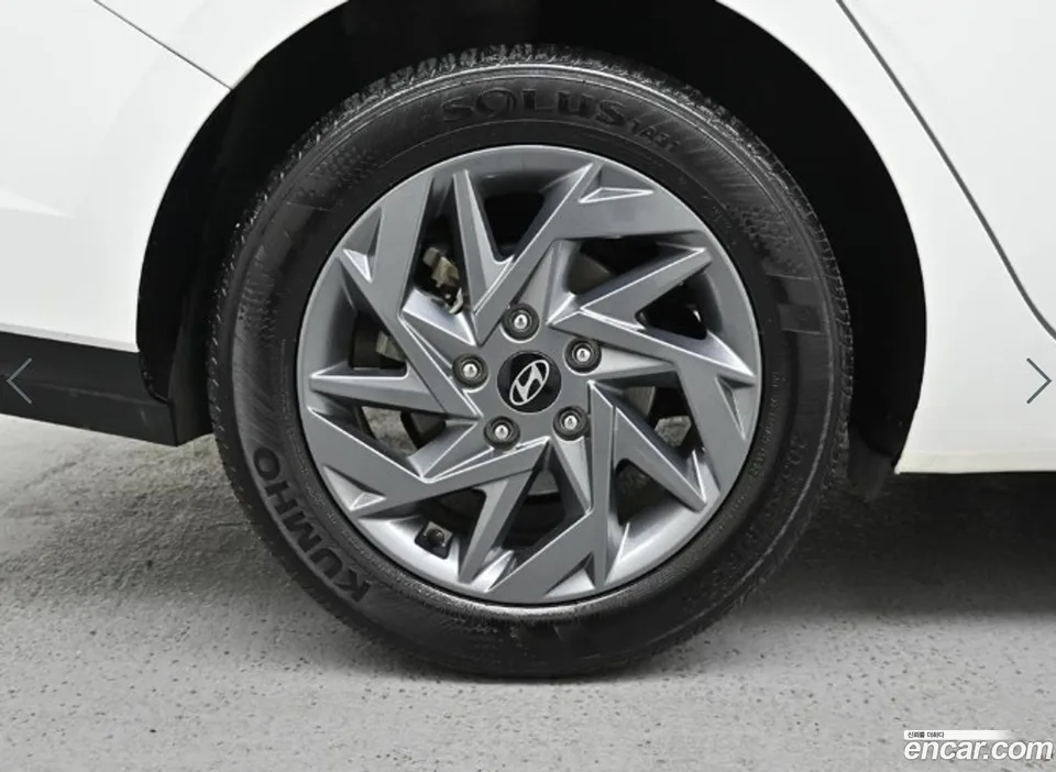 Hyundai Avante CN7 1.6 LPi 2023 — миниатюра 2