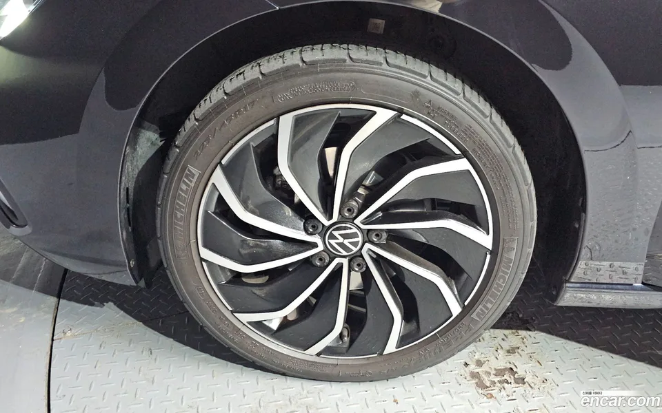 Volkswagen Golf 2.0 TDI 2023 — миниатюра 5