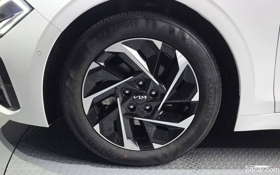 Kia K5 Hybrid 2024 — миниатюра 2