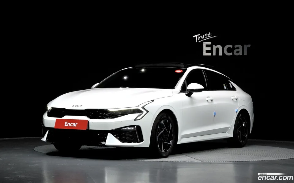 Kia K5 Hybrid 2024 — фото 1, купить с доставкой в Москву
