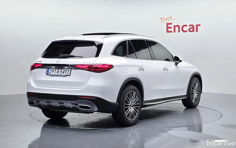 Mercedes-Benz GLC-Class GLC300 4MATIC 2025 — миниатюра 2