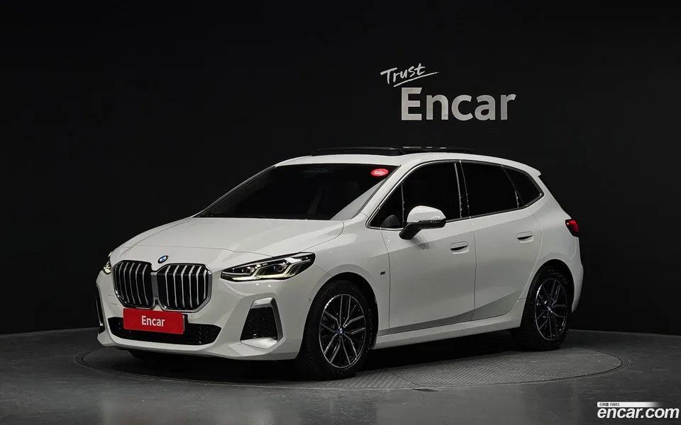 BMW 2 Series Active Tourer 220i M 2025 — фото 1, купить с доставкой в Москву