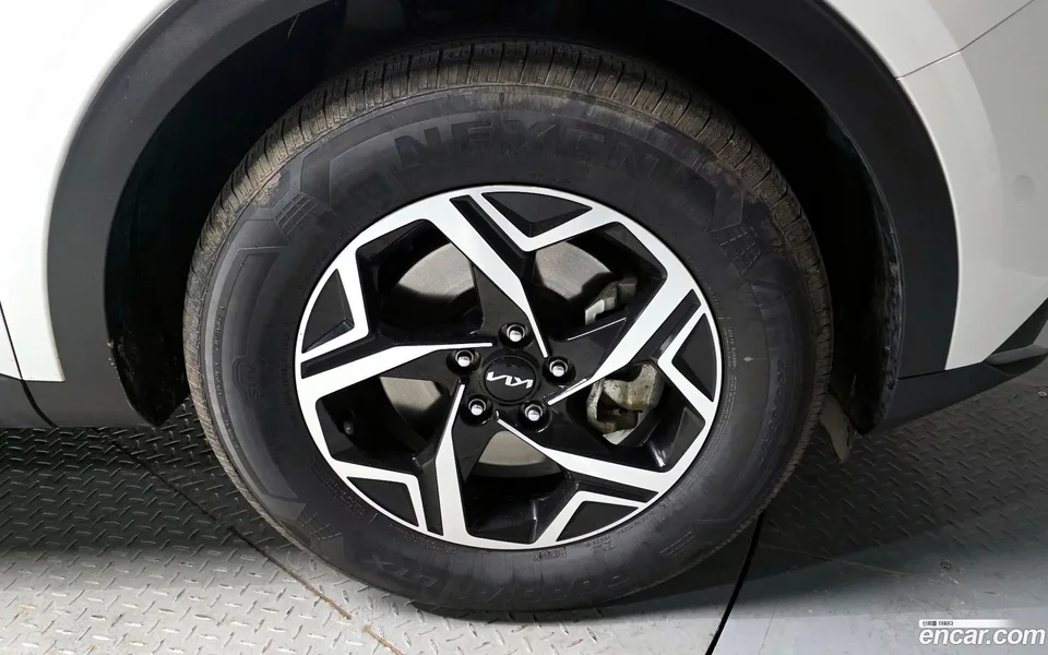 Kia Sportage 2.0 2WD 2022 — миниатюра 5