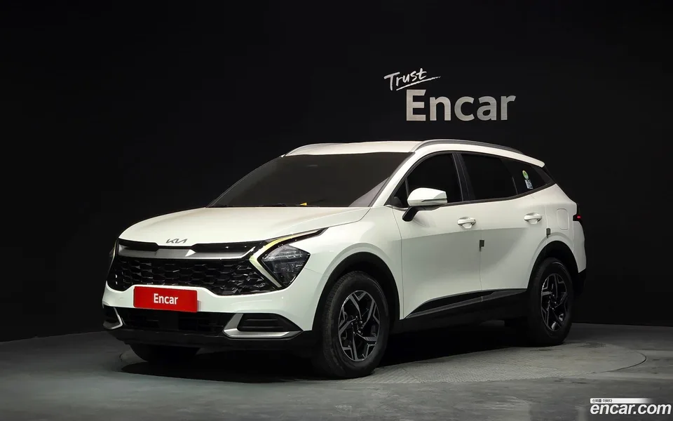 Kia Sportage 2.0 2WD 2022 — фото 1, купить с доставкой в Москву