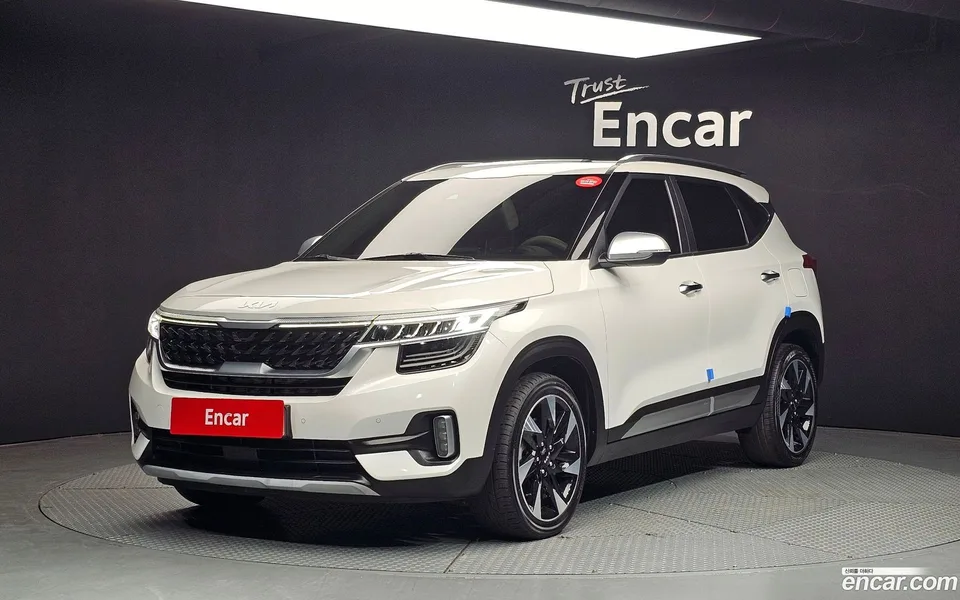 Kia Seltos 1.6 2WD 2022 — фото 1, купить с доставкой в Москву