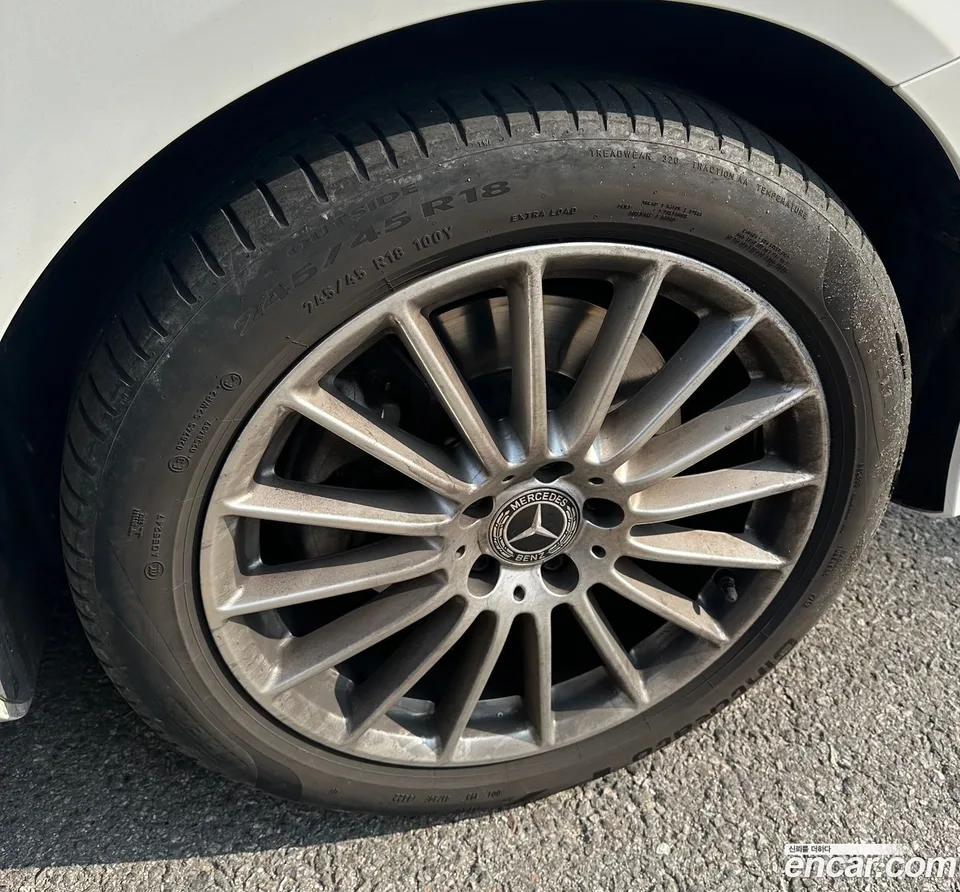 Mercedes-Benz E-Class E250 2023 — миниатюра 2