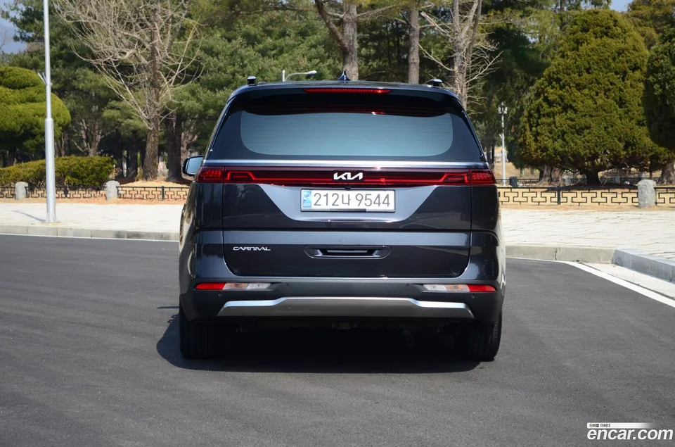 Kia Carnival 9 2023 — миниатюра 4