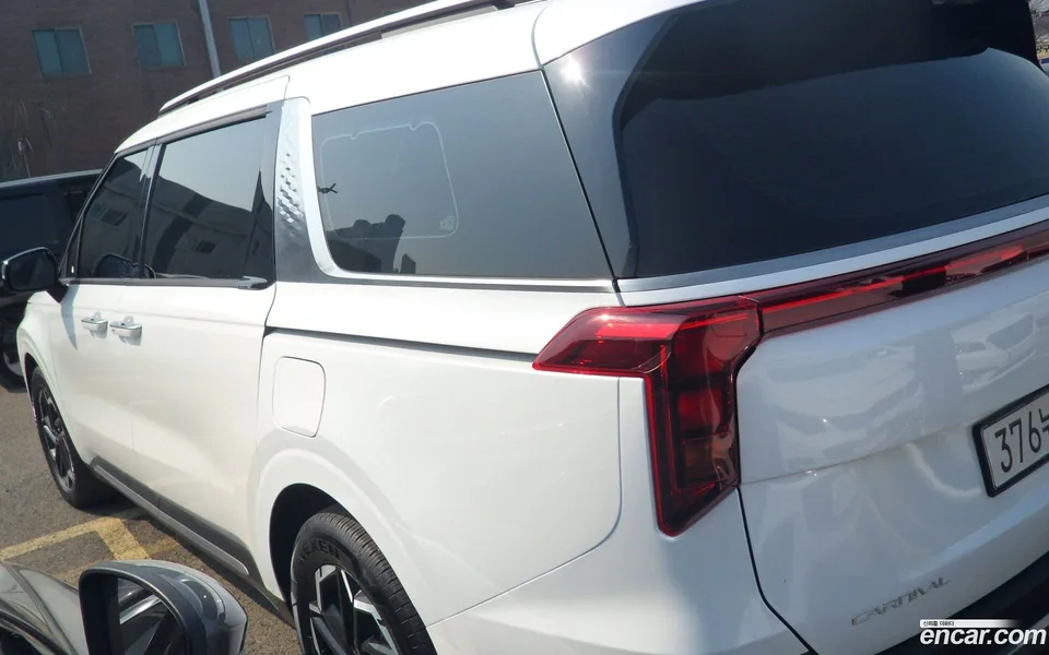 Kia Carnival 9 2024 — миниатюра 2