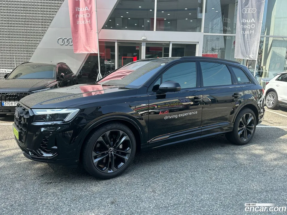 Audi Q7 (4M) 55 TFSI 2026 — фото 1, купить с доставкой в Москву
