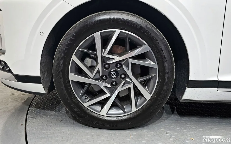 Hyundai Grandeur 2.5 2WD 2023 — миниатюра 2