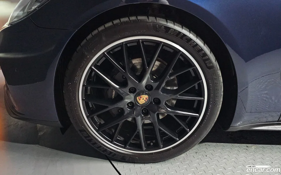 Porsche Panamera (971) 2.9 AWD 2023 — миниатюра 2