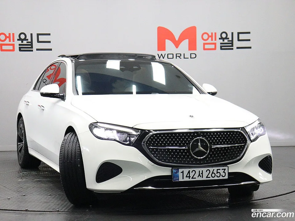 Mercedes-Benz E-Class E200 2025 — миниатюра 2