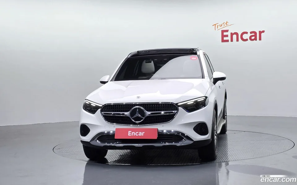 Mercedes-Benz GLC-Class GLC300 4MATIC 2025 — миниатюра 3