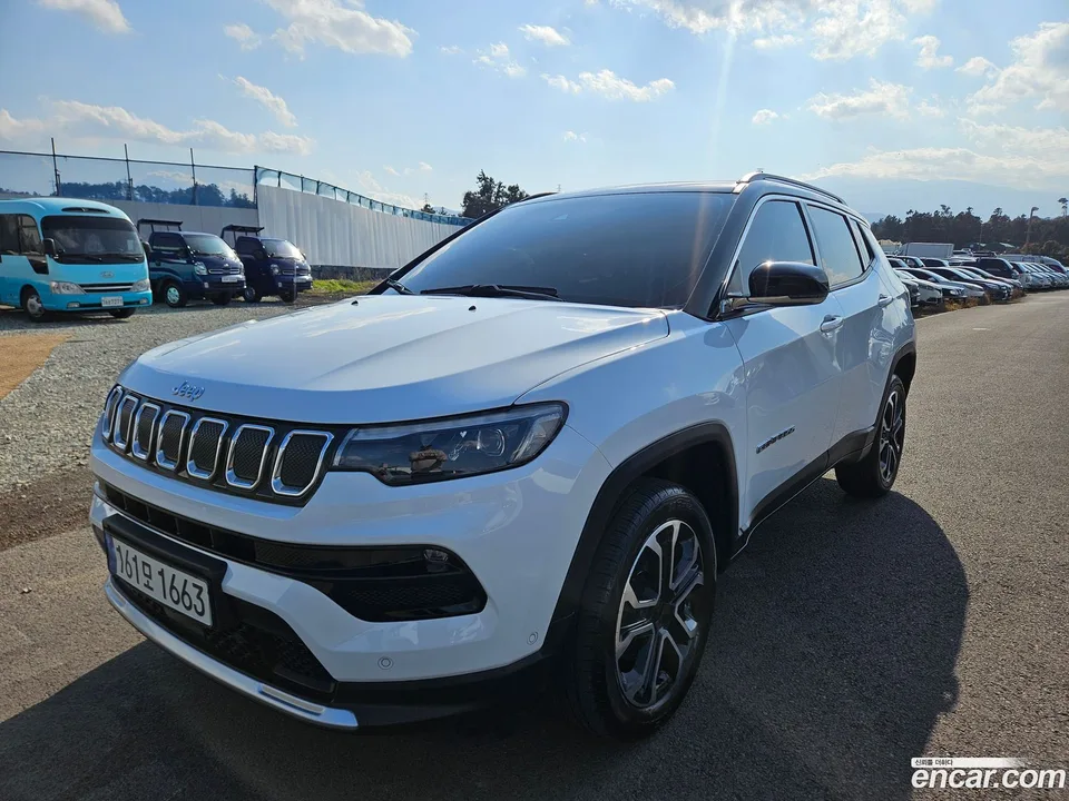 Jeep Compass 2.4 AWD 2022 — фото 1, купить с доставкой в Москву