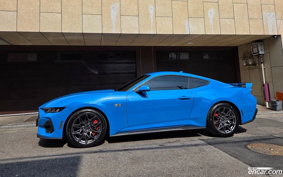 Ford Mustang 5.0 GT 2025 — thumbnail 5