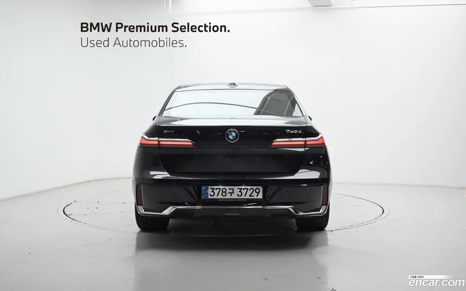 BMW 7 Series 740d xDrive M 2023 — миниатюра 4