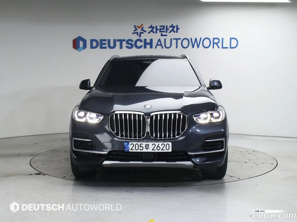 BMW X5 xDrive 40i xLine 2022 — миниатюра 3