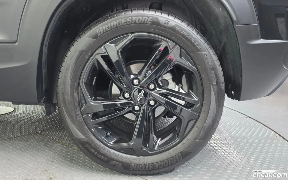 Chevrolet Trailblazer 1.3 4WD 2023 — миниатюра 5