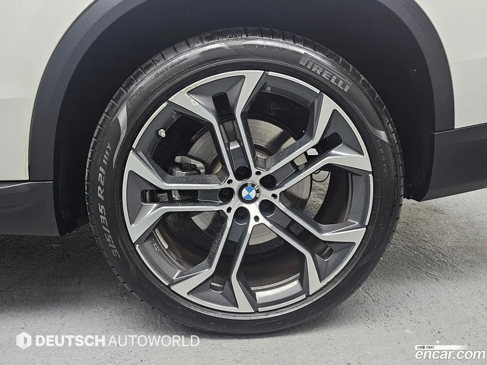 BMW X5 xDrive 30d xLine 2023 — миниатюра 2