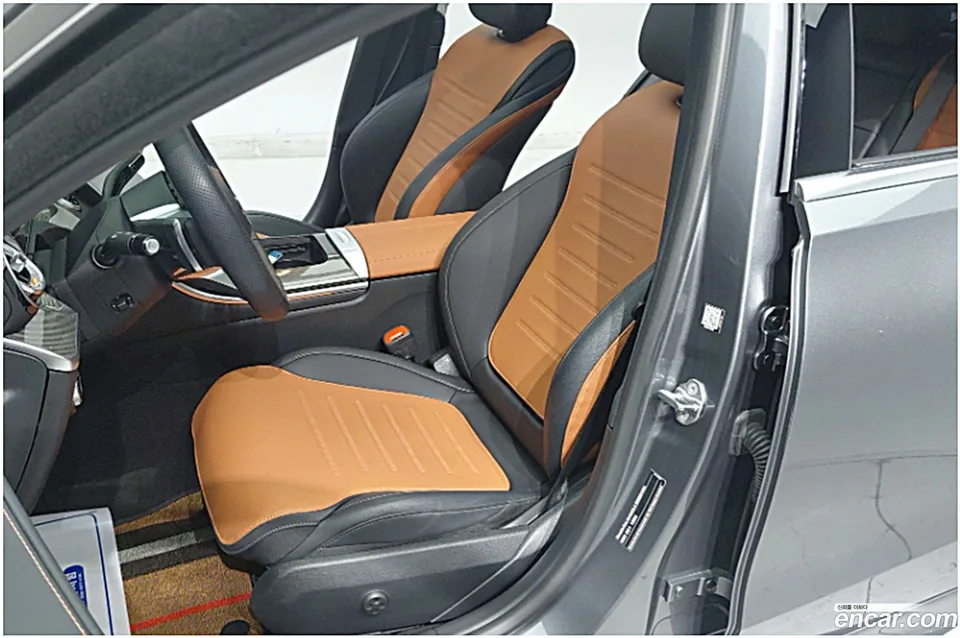 Mercedes-Benz C-Class C300 4MATIC AMG Line 2023 — миниатюра 5