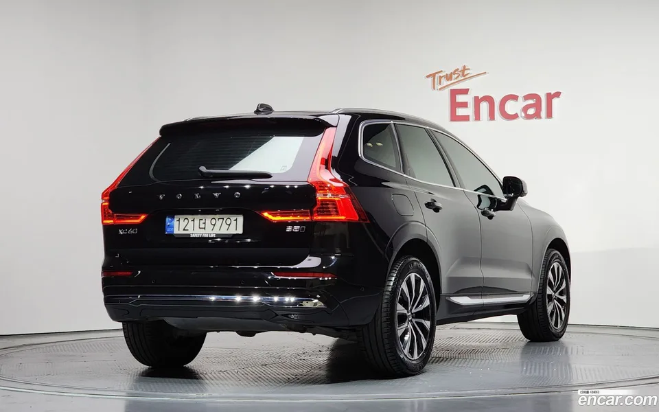 Volvo XC60 B5 2023 — миниатюра 2