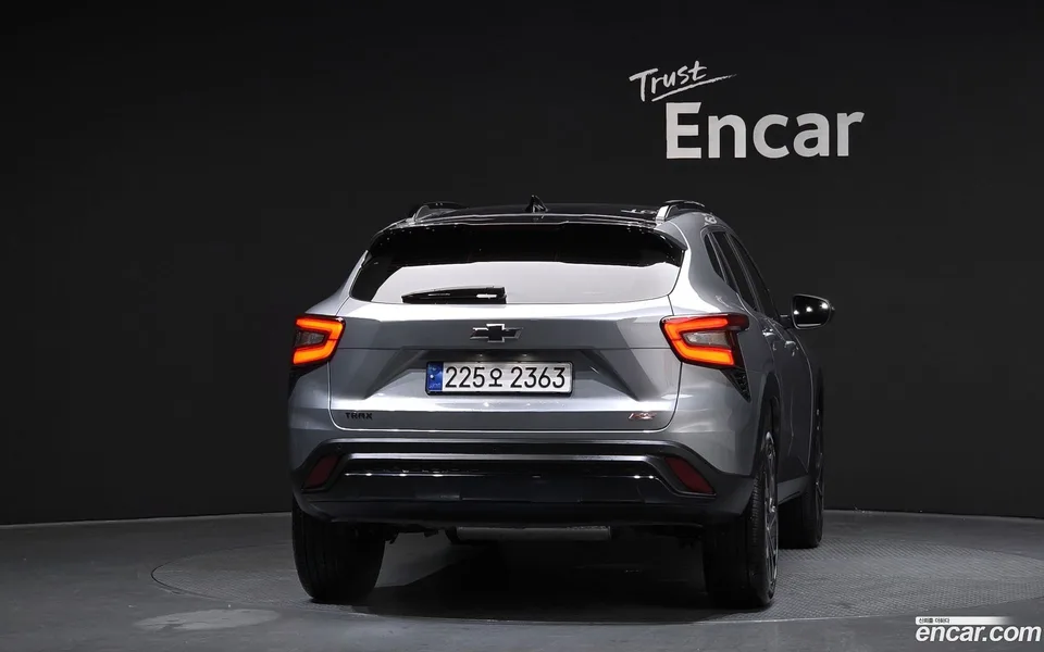 Chevrolet Trax Crossover 1.2 RS 2023 — миниатюра 4
