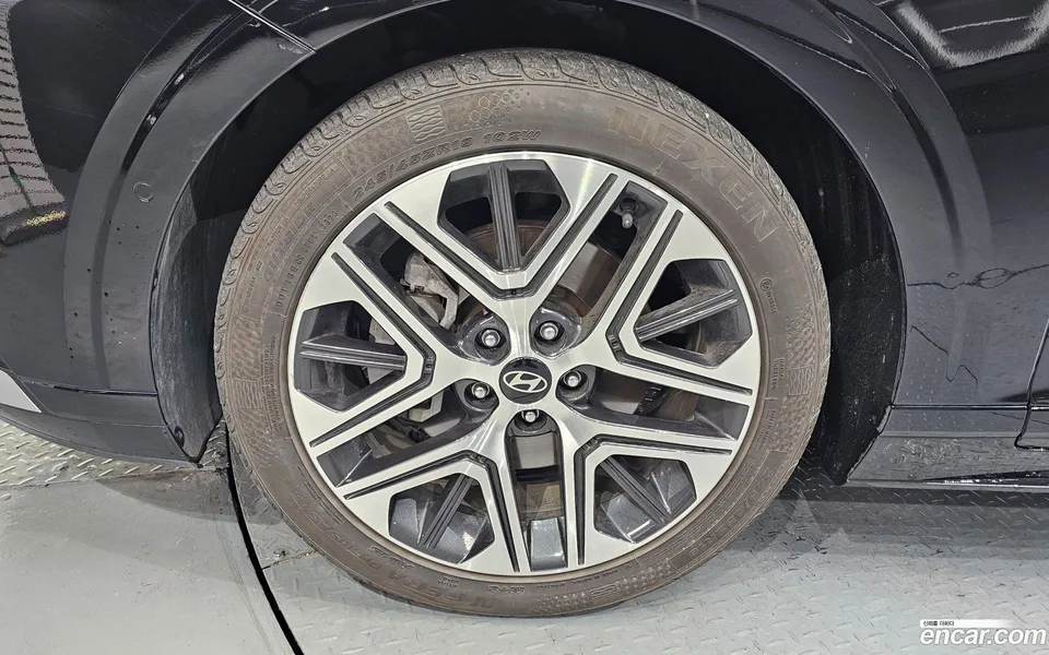 Hyundai Grandeur 2.5 2WD 2023 — миниатюра 2