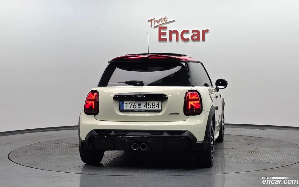 MINI Cooper S JCW 2023 — миниатюра 4