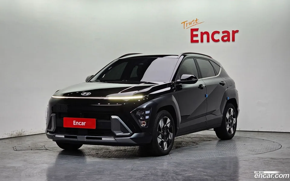 Hyundai Kona 2.0 2WD 2024 — фото 1, купить с доставкой в Москву