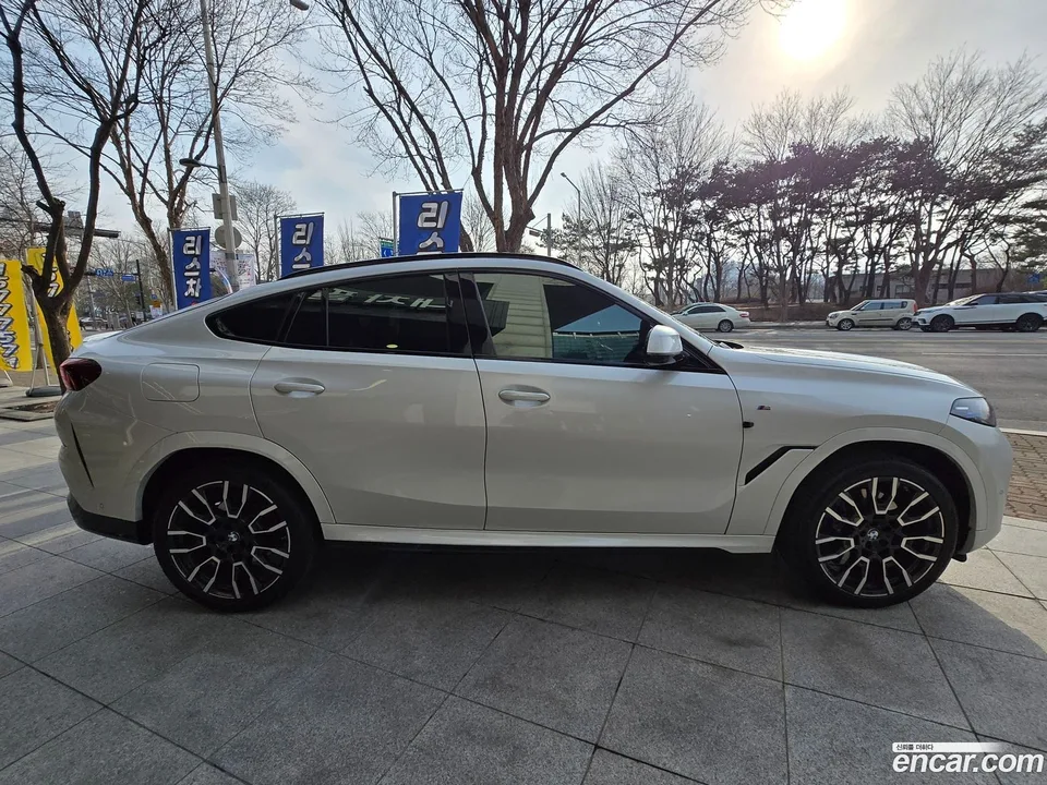 BMW X6 xDrive40i M 2024 — миниатюра 5