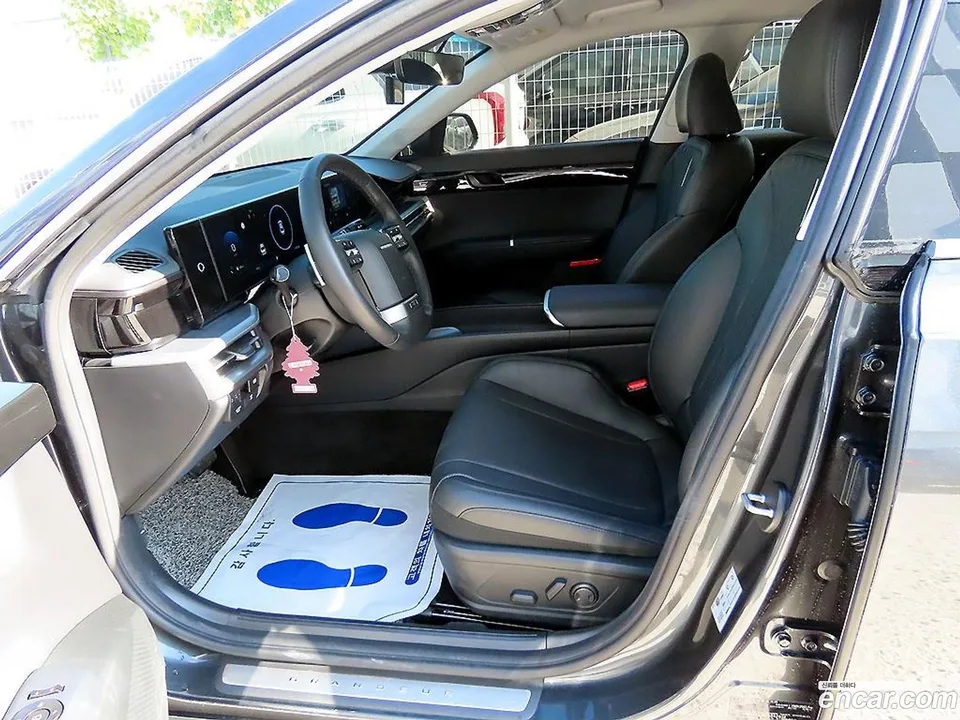 Hyundai Grandeur 2.5 2WD 2023 — миниатюра 2
