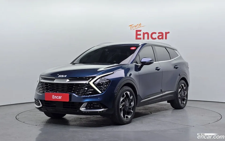 Kia Sportage 1.6 2WD 2023 — фото 1, купить с доставкой в Москву