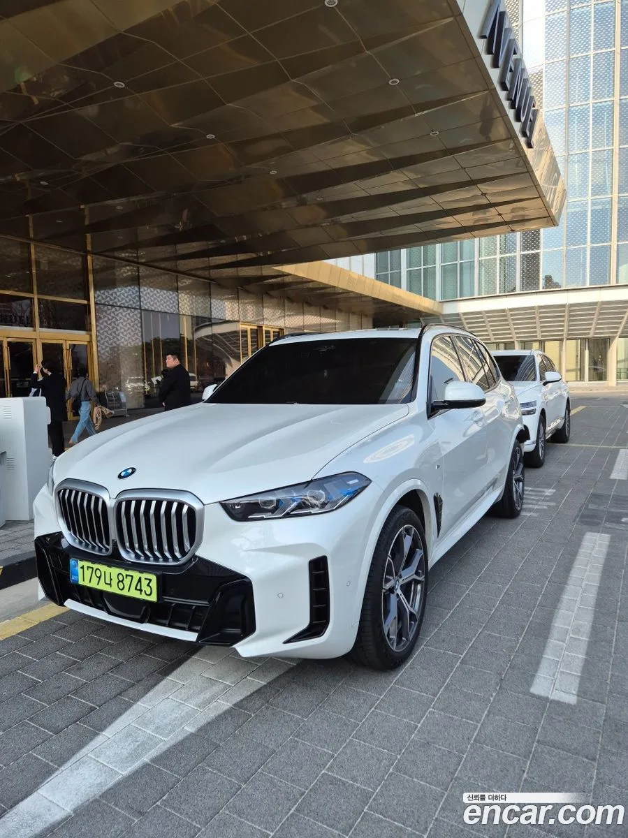 BMW X5 xDrive 40i M 2024 — миниатюра 3