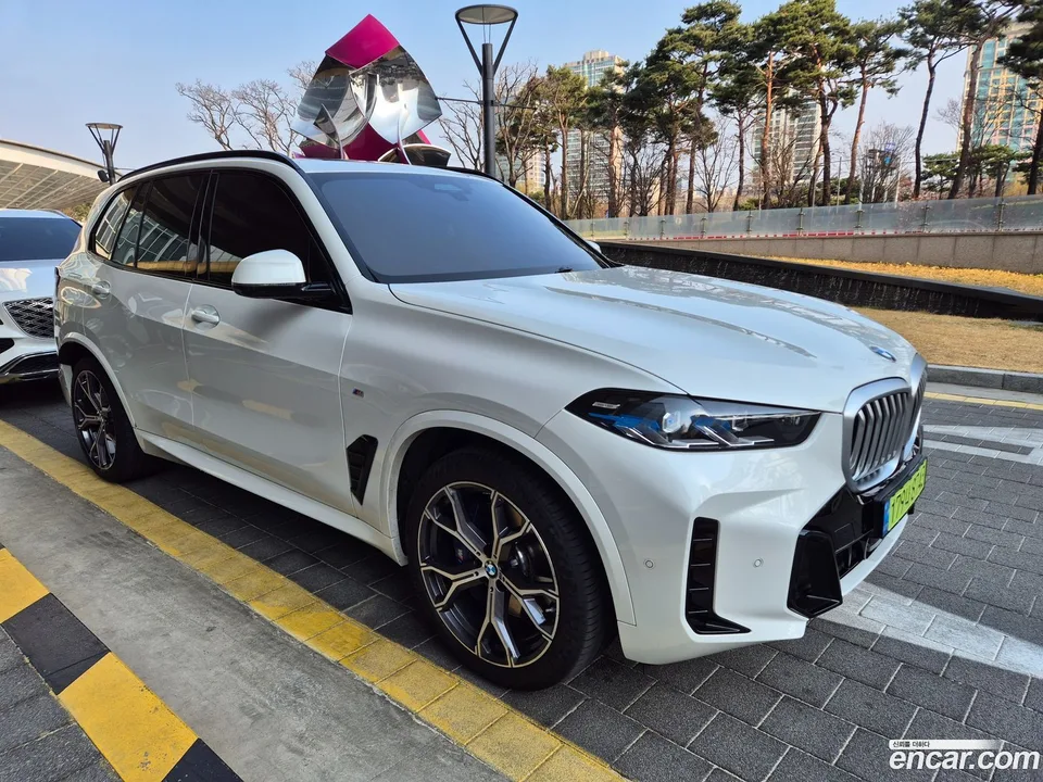 BMW X5 xDrive 40i M 2024 — миниатюра 4