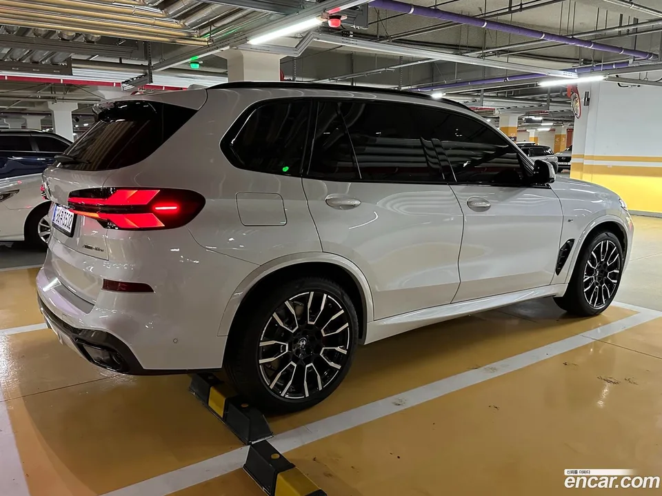 BMW X5 xDrive 50e M 2025 — миниатюра 5