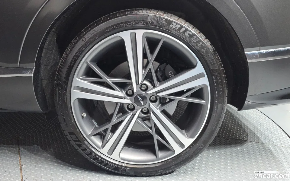 Genesis GV80 Coupe 2.5T AWD 2024 — миниатюра 2
