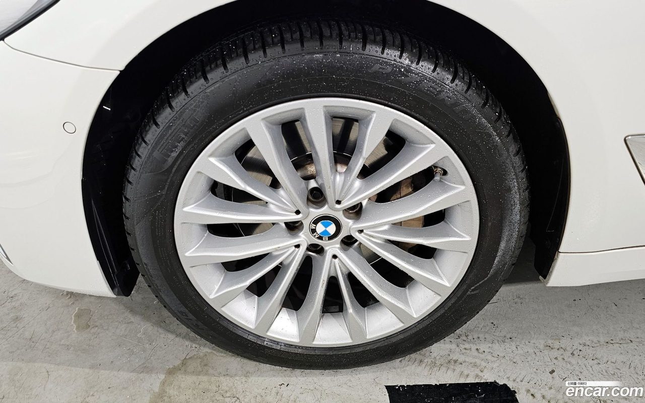 BMW 5 Series 2022 — 2