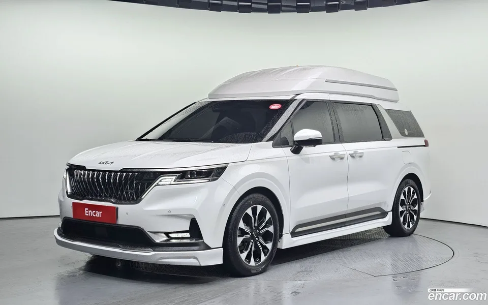 Kia Carnival 9 () 2022 — фото 1, купить с доставкой в Москву