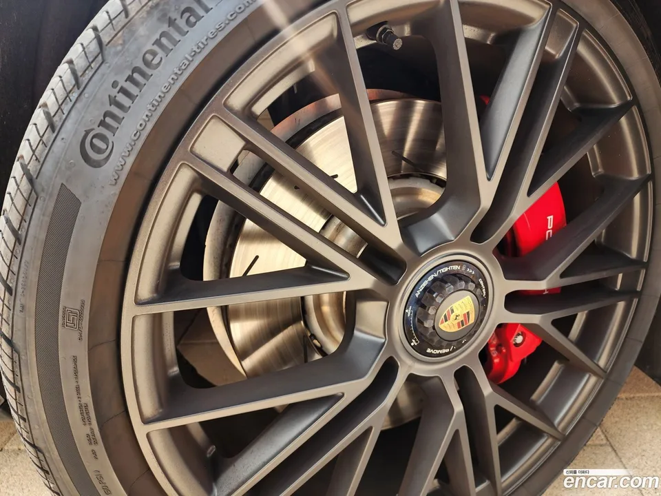 Porsche Panamera (976) 4.0 GTS 2025 — миниатюра 2