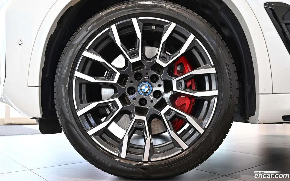 BMW X5 xDrive 50e M 2025 — миниатюра 2