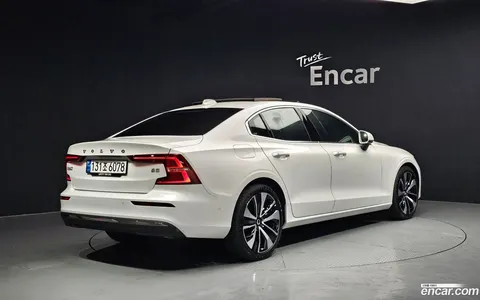 Volvo S60 2024 buy in Moscow