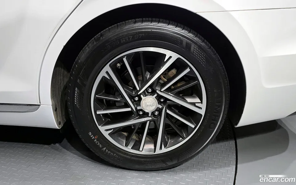 Hyundai Grandeur IG 3.0 LPi () 2022 — миниатюра 2
