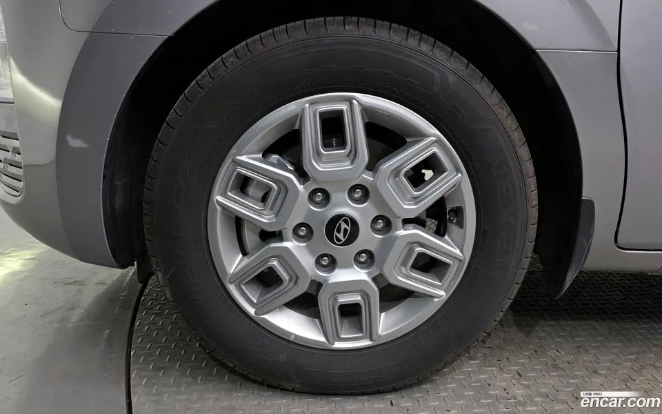 Hyundai Staria L3.5 5 2025 — миниатюра 5